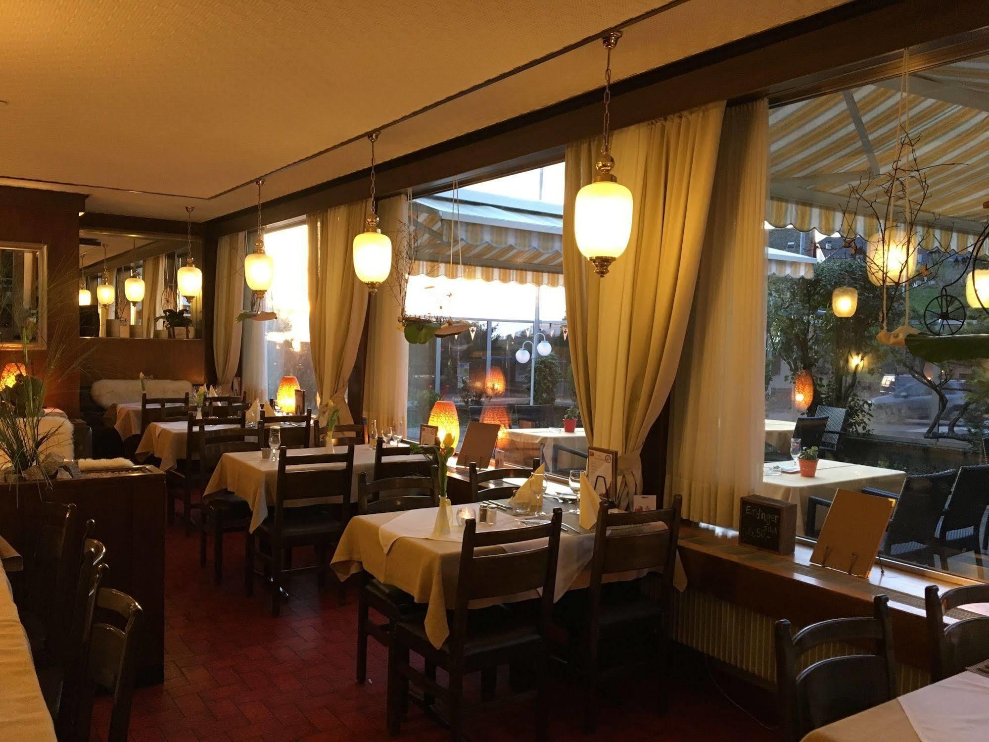 Hotel De Chailly Монтрё Экстерьер фото